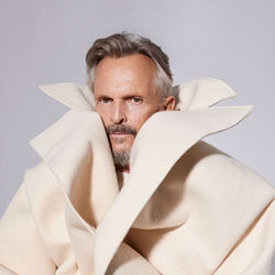Miguel Bosé
